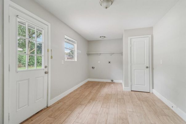 Empty room, Interior, Walk-in Closets, Wood Texture Flooring