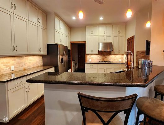 Interior, Kitchen, Pendant Lights, Recessed Lighting, Wood Texture Flooring