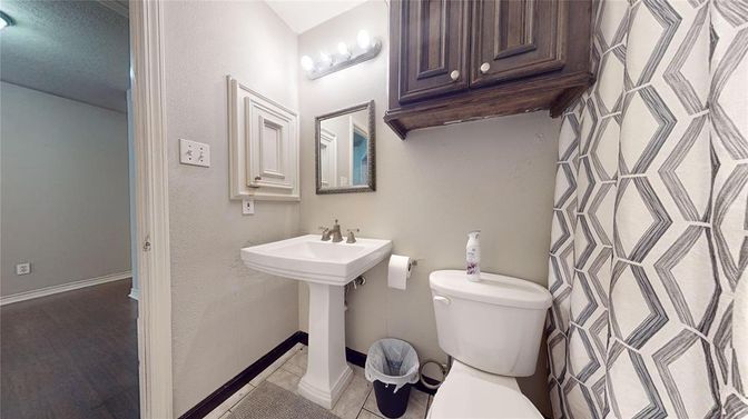 Bathroom, Interior