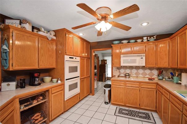 Interior, Kitchen, Recessed Lighting