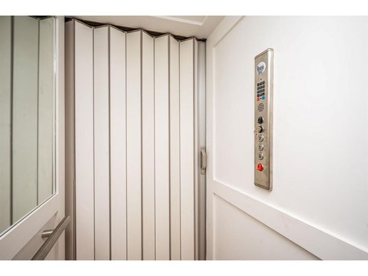 Elevator, Interior