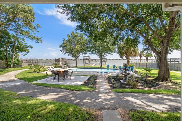 Backyard, Exterior, Pool