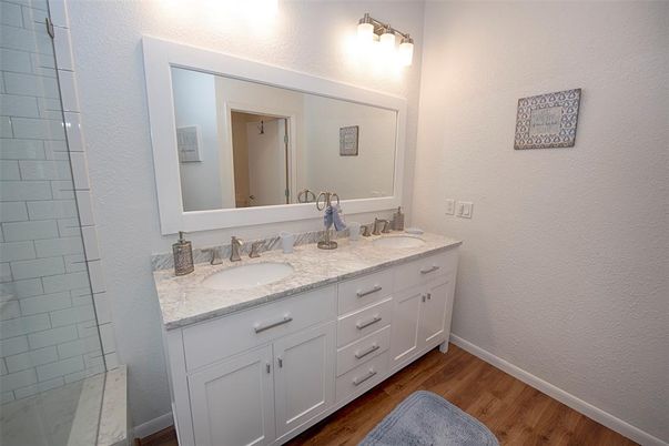Bathroom, Dual Sink Vanities, Interior, Wood Texture Flooring