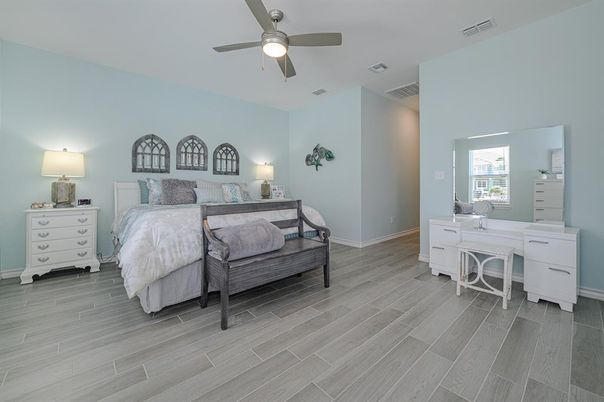 Bedroom, Home Office, Interior, Wood Texture Flooring