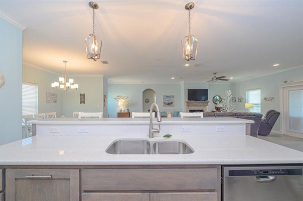 Fireplace, Interior, Kitchen, Pendant Lights, Recessed Lighting