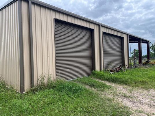 Detached Garage, Exterior
