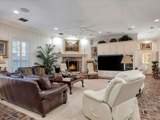 Fireplace, Interior, Living room, Recessed Lighting