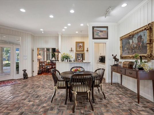 Dining room, Fireplace, Interior, Recessed Lighting