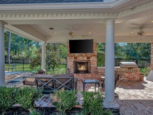 Exterior, Fireplace