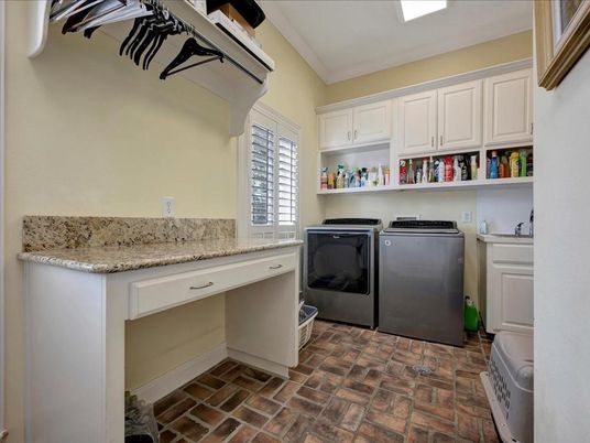 Interior, Washer