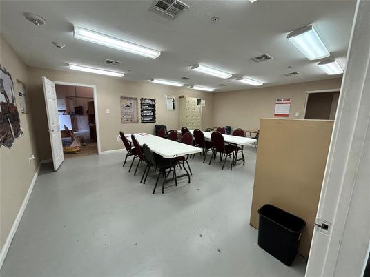Dining room, Interior