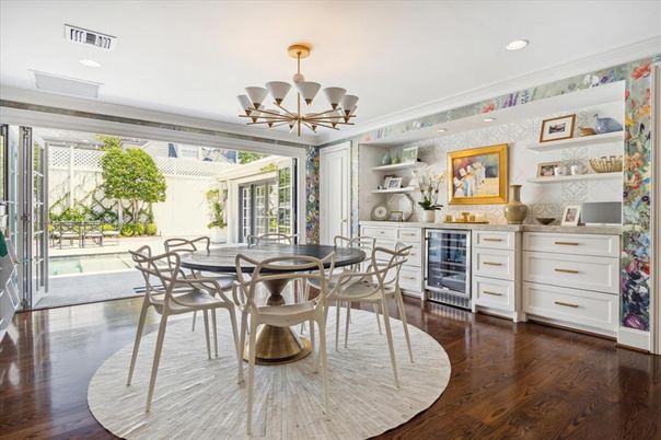 Chandelier, Dining room, Interior, Recessed Lighting, Wood Texture Flooring