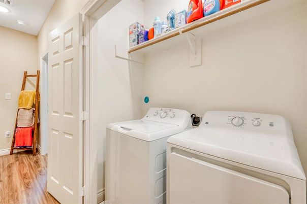 Interior, Recessed Lighting, Utility Closets, Washer, Wood Texture Flooring