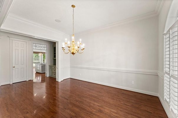 Chandelier, Empty room, Interior, Wood Texture Flooring