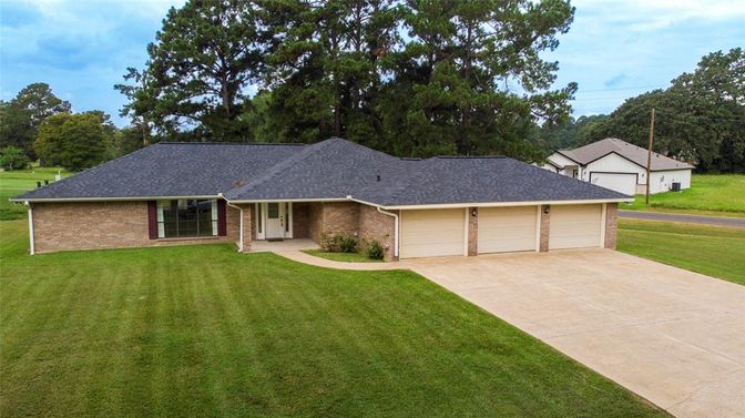 Attached, Backyard, Exterior, Facade, Brick Facade, Ranch