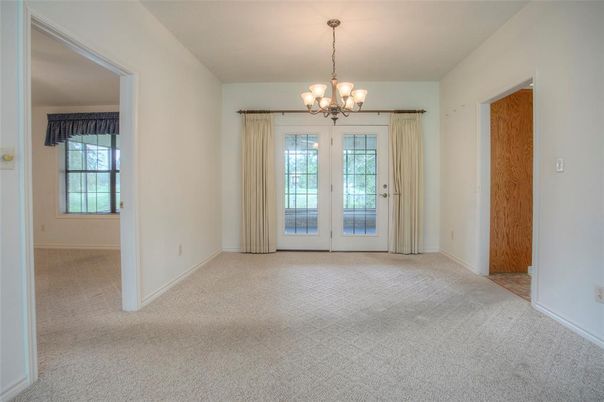 Chandelier, Empty room, Interior