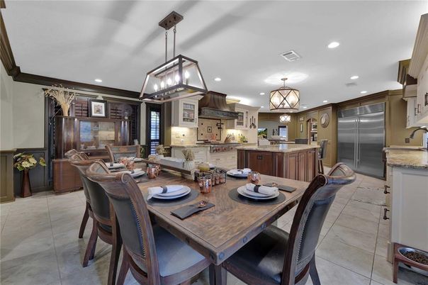 Dining room, Interior, Kitchen, Pendant Lights, Recessed Lighting, Stainless Steel Appliances