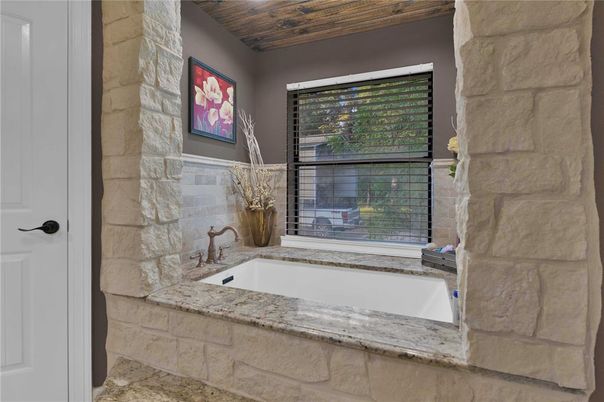 Bathroom, Interior, Stone Walls