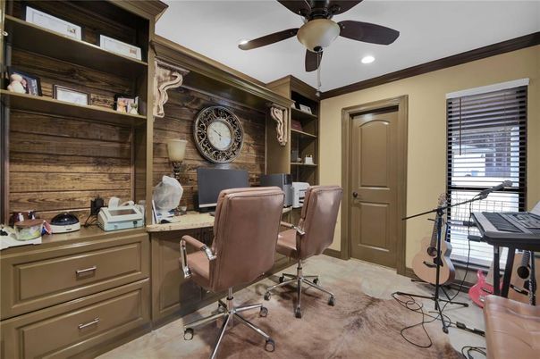 Home Office, Interior, Recessed Lighting, Wooden Walls