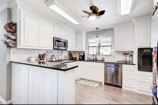 Interior, Kitchen, Pendant Lights, Wood Texture Flooring