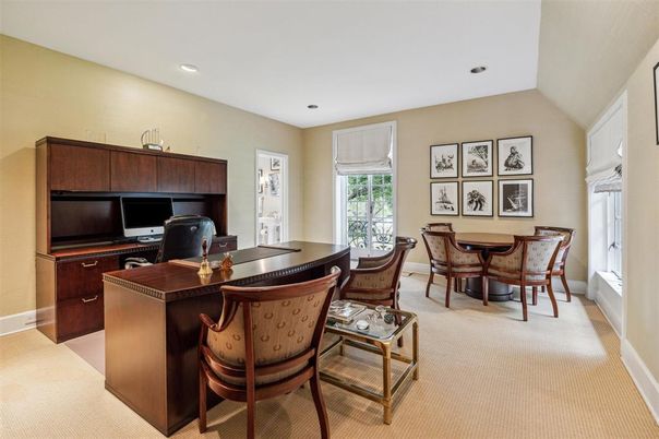 Dining room, Interior, Recessed Lighting