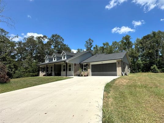 Attached, Exterior, Facade, Brick Facade, Ranch