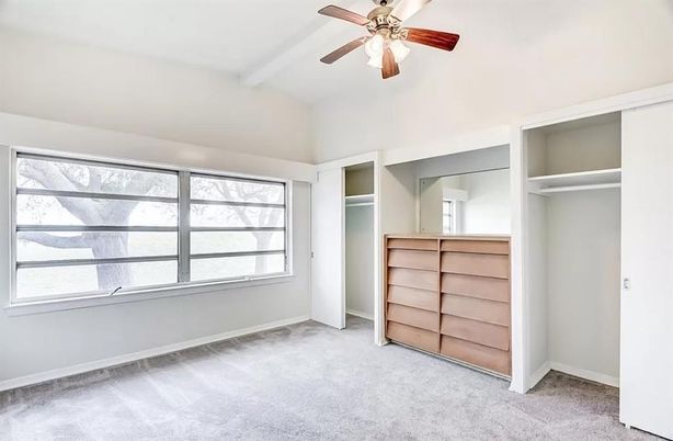 Empty room, Interior, Walk-in Closets