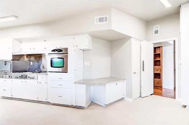 Interior, Kitchen, Stainless Steel Appliances