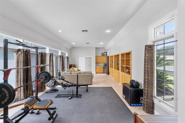Fitness Equipment, Interior, Recessed Lighting