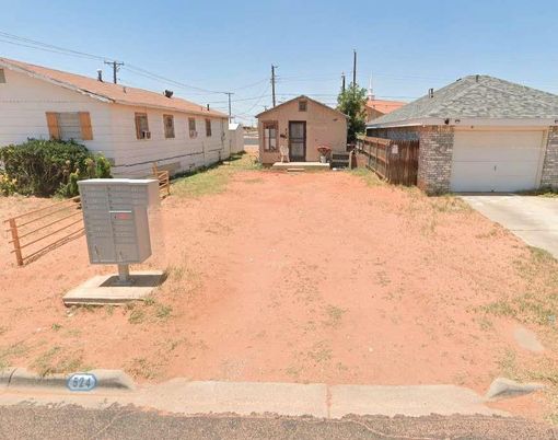 Backyard, Detached Garage, Exterior