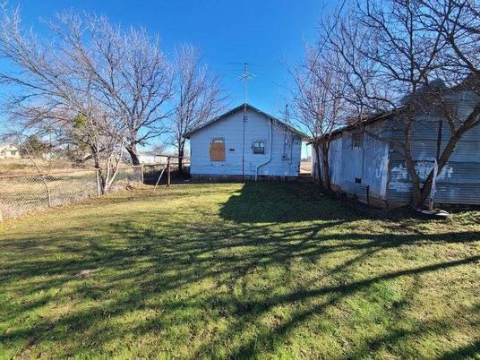 Backyard, Detached Garage, Exterior