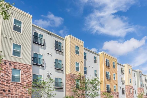 Exterior, Facade, Brick Facade, Rowhouse