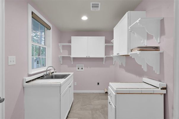 Interior, Kitchen, Recessed Lighting, Tile Countertops