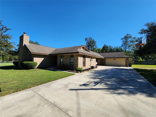 Attached, Exterior, Facade, Brick Facade, Ranch