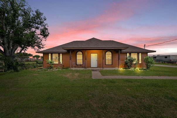 Backyard, Exterior, Facade, French Provincial