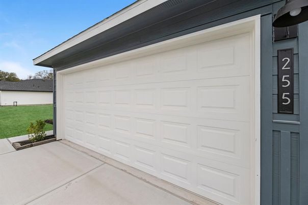 Detached Garage, Exterior