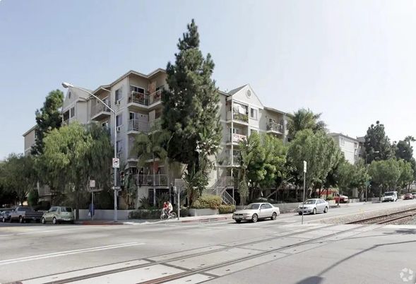 Exterior, Facade, Condo Building