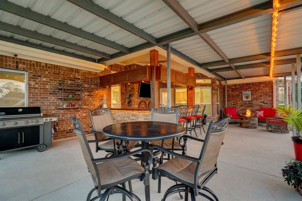 Dining room, Exterior, Stone Walls