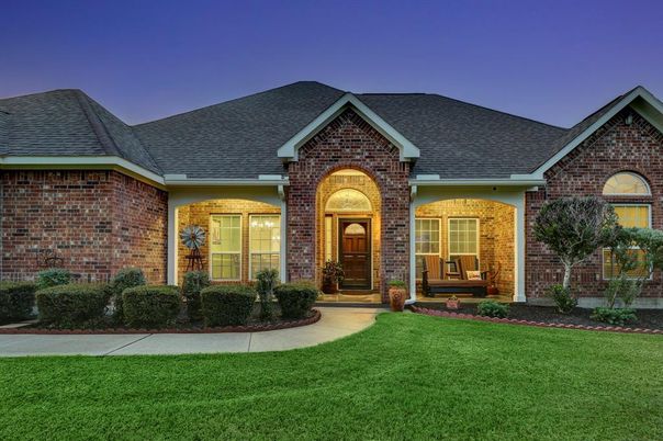 Exterior, Facade, Brick Facade, Brick Traditional
