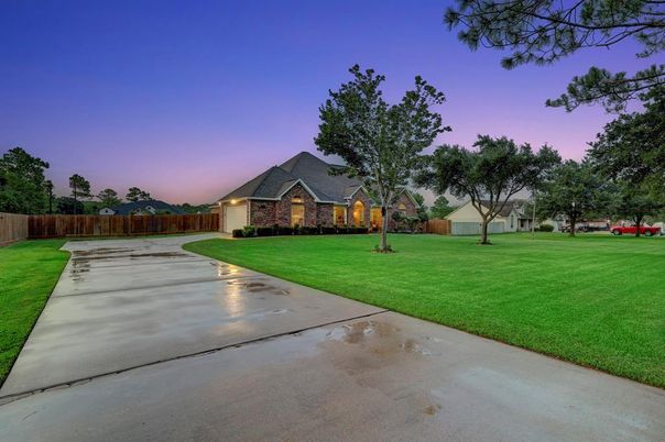 Attached, Backyard, Exterior, Facade, Brick Facade, None