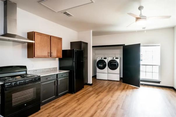 Interior, Kitchen, Washer, Wood Texture Flooring