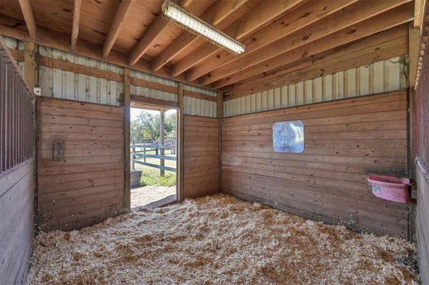 Empty room, Interior, Wooden Beams, Wooden Ceilings, Wooden Walls