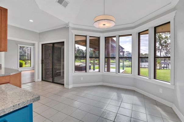 Empty room, Interior, Pendant Lights, Recessed Lighting