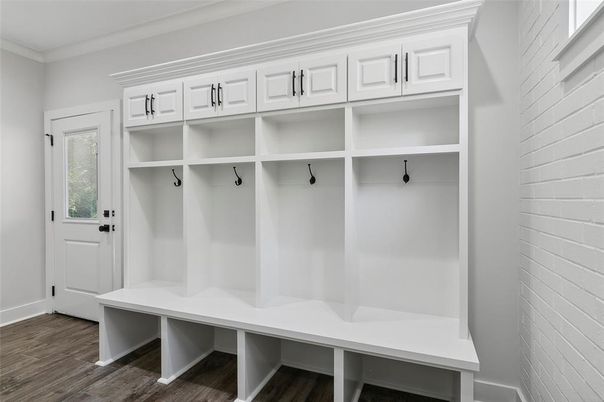 Interior, Walk-in Closets, Wood Texture Flooring
