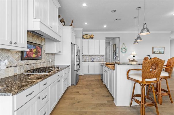 Interior, Kitchen, Pendant Lights, Recessed Lighting, Wood Texture Flooring