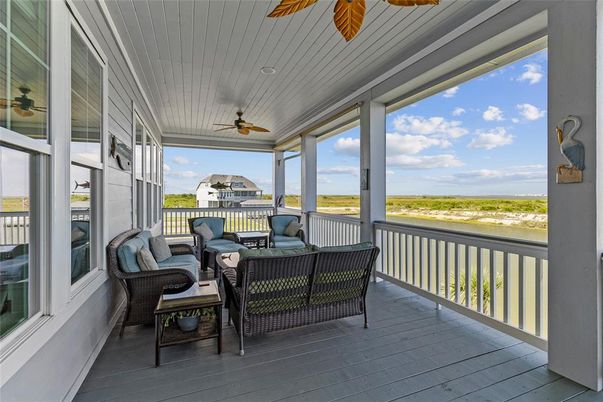 Exterior, Interior, Sun Room, Wood Texture Flooring
