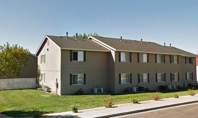 Exterior, Facade, Farmhouse