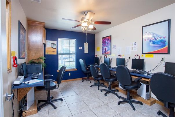 Home Office, Interior