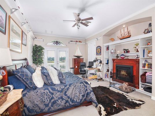 Bedroom, Fireplace, Home Office, Interior
