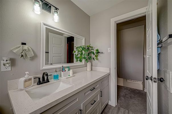 Bathroom, Dual Sink Vanities, Interior, Wood Texture Flooring